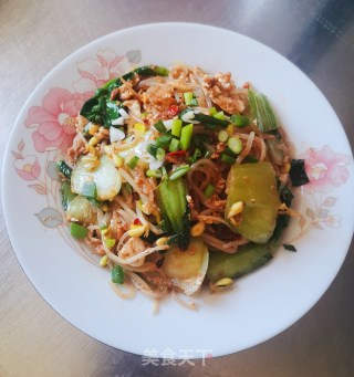 鸡蛋青菜炒河粉的做法步骤：16