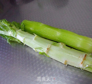 蚝油鸡蛋炒笋片的做法步骤：1
