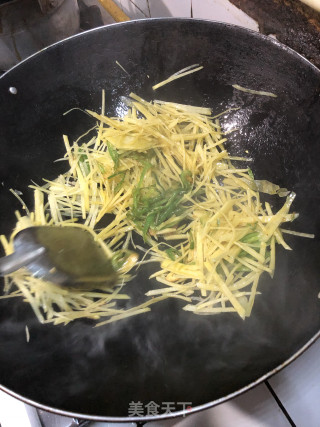 青椒土豆丝的做法步骤：3