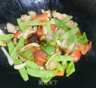 小炒回锅肉的做法步骤：11