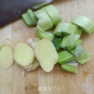 木耳薏米炖鹌鹑的做法步骤：14