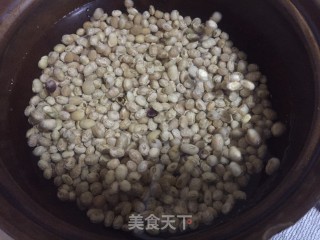 鲜榨豆浆的做法步骤：1