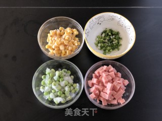 火腿玉米焗饭的做法步骤：1