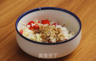 白切无骨猪肘的做法步骤：7