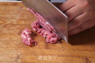炒烤肉，不用烤就能享受到的撸串快乐的做法步骤：1
