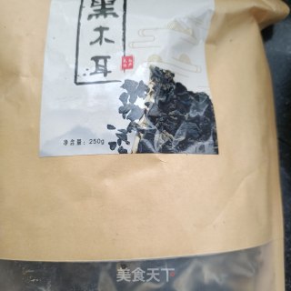 蒜苗炒木耳的做法步骤：3