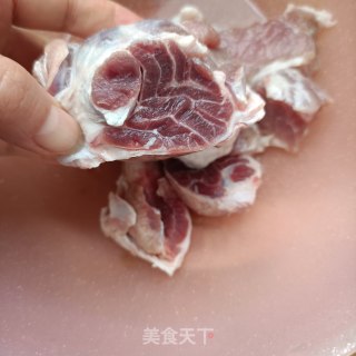 豌豆春笋炖腱子肉的做法步骤：5