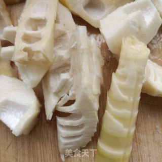 豌豆春笋炖腱子肉的做法步骤：6