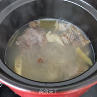豌豆春笋炖腱子肉的做法步骤：12