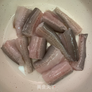 姜丝豆腐鱼汤的做法步骤：2