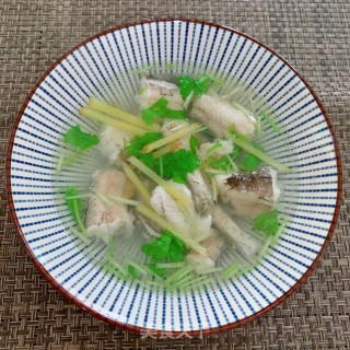 姜丝豆腐鱼汤的做法步骤：7