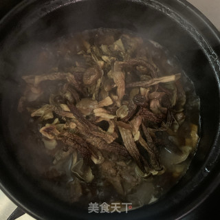 鹿茸菇焖排骨的做法步骤：9