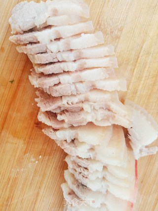 蒜苗回锅肉的做法步骤：10