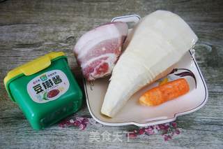 肉酱拌冬笋的做法步骤：1