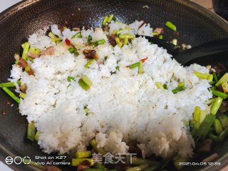 培根辣鸡炒饭的做法步骤：4