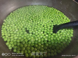 虾仁炒豌豆的做法步骤：2