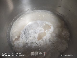 法国棍子面包的做法步骤：1