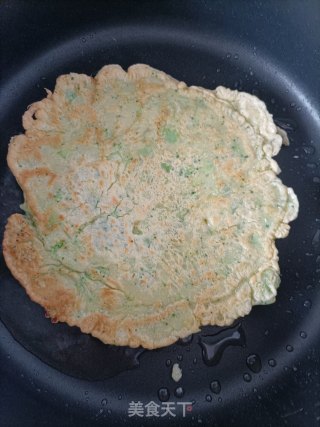 西兰花鸡蛋饼的做法步骤：7