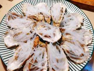 蒜蓉粉丝生蚝的做法步骤：6