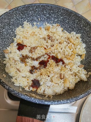 虾仁菠萝炒饭的做法步骤：12