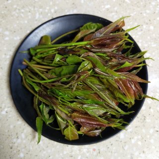 香椿芽煎蛋的做法步骤：1