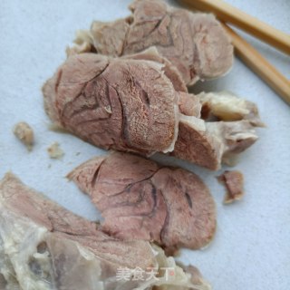 韭菜拌腱子肉的做法步骤：5