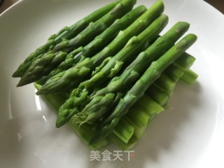 黄金蒜芦笋的做法步骤：4