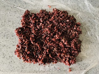 口感超赞的紫米肉松饭团的做法步骤：3