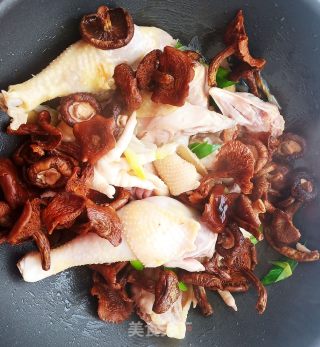 红烧鸡肉烩菜的做法步骤：12