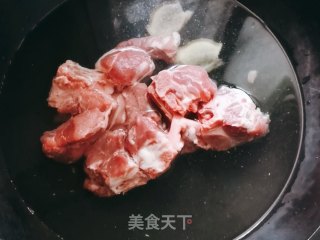 西洋菜陈肾猪骨汤的做法步骤：3