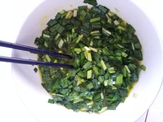 韭菜煎蛋的做法步骤：4