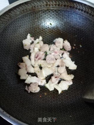 包菜五花肉的做法步骤：4