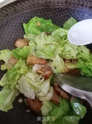 包菜五花肉的做法步骤：8
