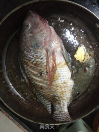 酸菜加黄豆酱的罗飞鱼????的做法步骤：4