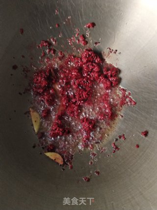 红糟炒萝卜的做法步骤：2
