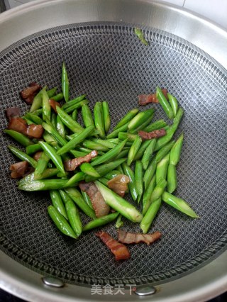 咸肉炒芦笋的做法步骤：13