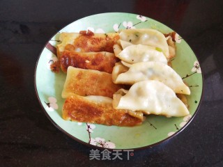 芹菜猪肉锅贴的做法步骤：11