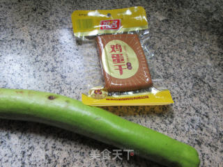 鸡蛋干炒夜开花的做法步骤：1