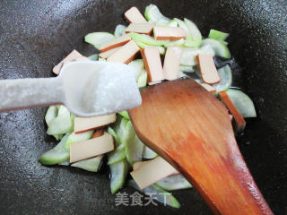 鸡蛋干炒夜开花的做法步骤：10