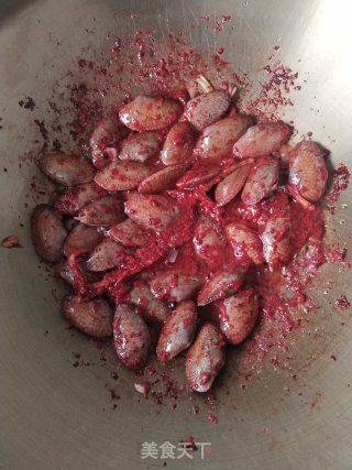红糟炒油蛤的做法步骤：7