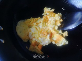 西葫芦炒鸡蛋的做法步骤：8