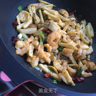 香辣虾仁土豆条的做法步骤：12
