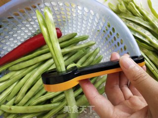 清炒四季豆的做法步骤：2