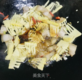 春笋炒肉的做法步骤：15