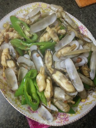 蛏子爆炒青椒的做法步骤：7