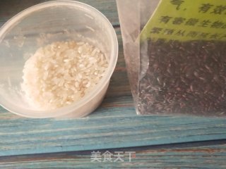 黑米红枣粥的做法步骤：1
