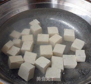一清二白——小葱拌豆腐的做法步骤：3
