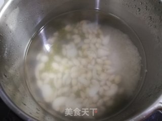 扁豆绿豆百合粥的做法步骤：3