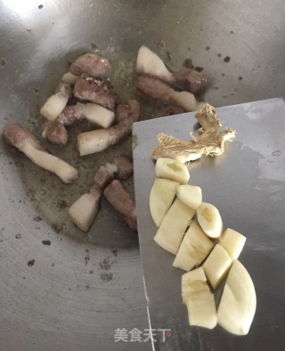 东北扁豆炖上肉的做法步骤：5