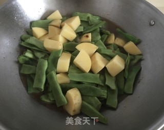 东北扁豆炖上肉的做法步骤：10